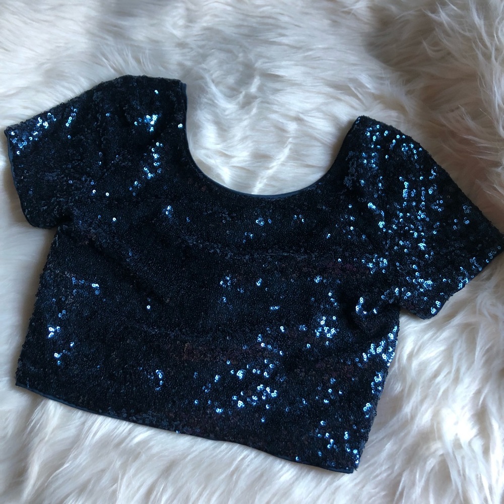 Perfect holiday top